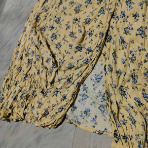 🌼 Elegant Yellow Floral Maxi Dress 🌼