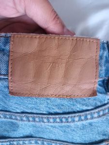 ZARA MOM FIT DENIM