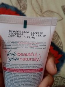 Himalaya Natural Glow Face Wash