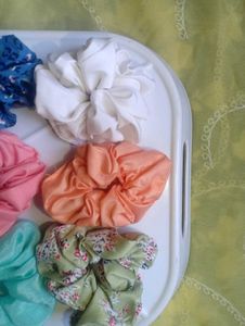 Pack Of 12 Scrunchies