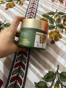 Lotus Face Whitening Mask