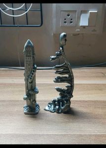 Set Of 2 Small Table Showpiece