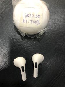 Wireless Earbuds - White GKT220