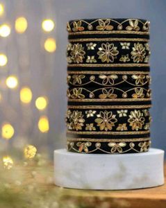 Black & Gold Bangle Set