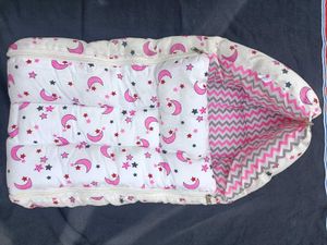 Baby sleeping bag and carry nest