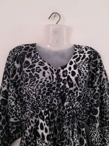 Multi Color Printed Top (Women&#39;s)