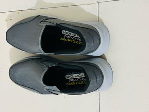 Uk 9 Skechers GOwalk Arch Fit Slip-On Shoes