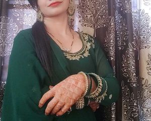 Elegant Green  &amp; Gold Embroidered Salwar Kameez