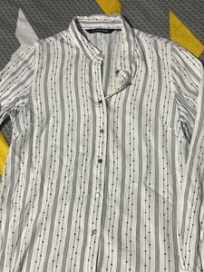 Casual Ladies Top - Size S