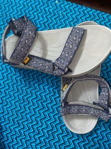 Teva Slippers Brand New