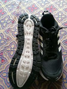Adidas Sneakers