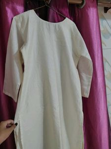 New White Floral Kurta Set With Pant