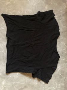Black Crop Tshirt