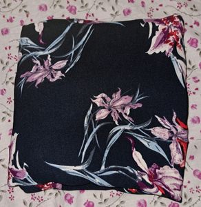 Floral Printed Top(Canadian Specialty Brand: Cleo Petities), Size: M/L