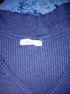 Vintage Blue Button-Down Henley top 💙