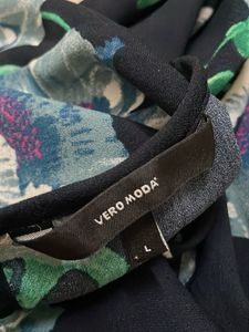 Vero Moda Floral Top