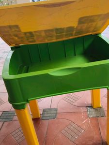 Nilkamal Used Kids Study Table For Sale