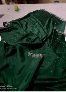 Elegant Green Saree With Attached Blouse Piece