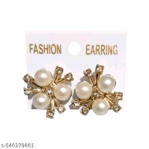 Pearl and Rhinestone korean Earrings