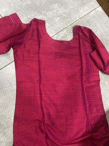 Elegant Pink Embroidered Kurta Set