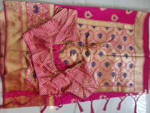 Stunning Rani Pink Saree With Stitched Blouse 💗