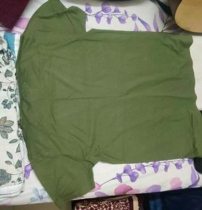 Olive Green &#39;Carbivore&#39; T-Shirt