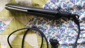 Philips KeraShine Hair Straightener. For Cash