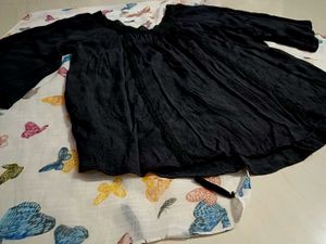 Flowy Black Top