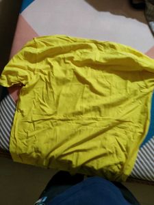 Yellow t shirt