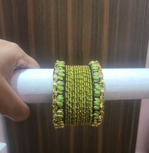 Trending silk thread kundan bangle with clip set