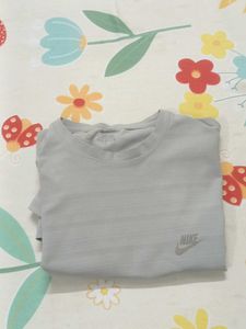 Nike T-Shirt