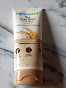 Mamaearth Rice Dewy Bright Facewash