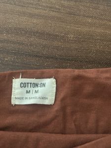A short tank top/ crop top