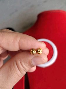 Gold Flower Stud Earrings