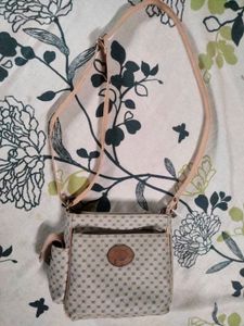 Branded mapas sling bag