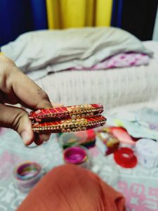All Are Same Size 2-4 Bangles