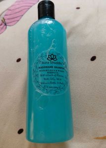 Handcrafted Water Lily &amp; White Hibiscus Shampoo