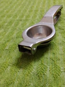Lemon Squeezer Metal