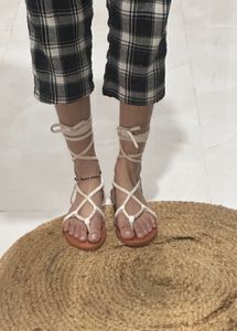 Completely New Lace-Up Gladiator Flats