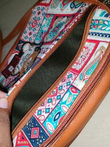 Everyday Sling Bag – Barely Used, Like New!