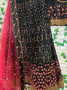 Lehenga Blause Dupatta