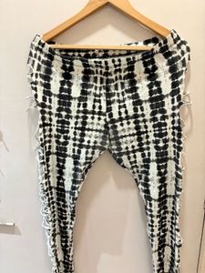 Tie Dye Cutout Leggings