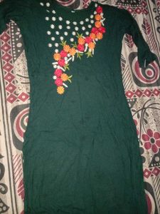 Green Kurti