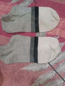 Gray Striped Ankle Socks