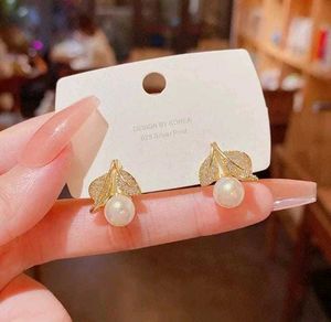 Pearl Flower Earrings