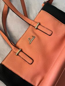 Lavie Tote Bag