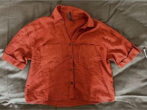 Oversized crop shirt