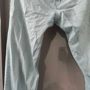 Men Light Wash Denim Jeans