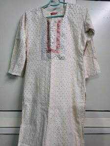 White Embroidered Kurta