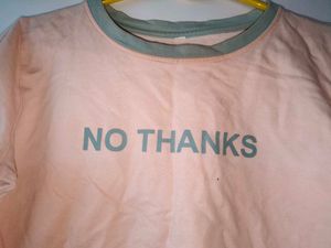 Cute graphic y2k baby tee 🫶🏻